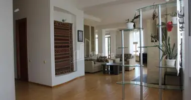 Apartamento 3 habitaciones en Tiflis, Georgia