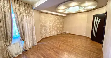 Apartamento 4 habitaciones en Tiflis, Georgia