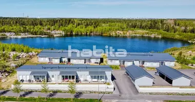Mieszkanie 3 pokoi w Vaasa sub-region, Finlandia