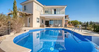 3 bedroom house in Chloraka, Cyprus