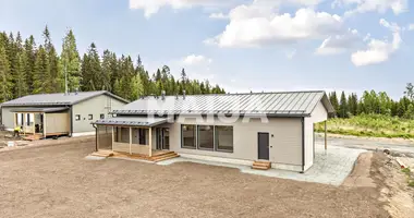Casa 5 habitaciones en Haaparinne, Finlandia