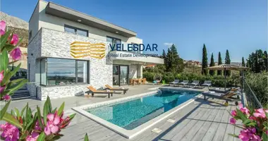 Villa 4 chambres avec Fenêtres double vitrage, avec Meublesd, avec Climatiseur dans Grad Split, Croatie