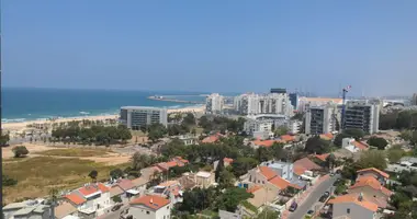 4 room apartment in Ashdod, Israel