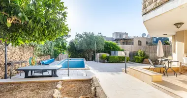 Apartment 10 rooms in Motza, Israel