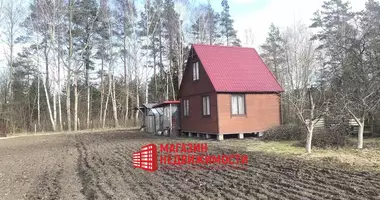 Casa 2 habitaciones en Karobcycy, Bielorrusia
