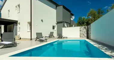 Villa in Mjesni odbor Poganka - Sveti Anton, Kroatien