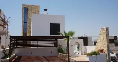 Haus 4 Zimmer in Torrevieja, Spanien