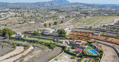Villa 8 bedrooms in Spain