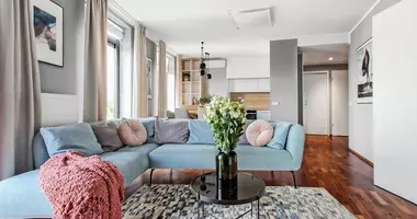 Wohnung 3 Zimmer mit Möbel, mit Klimaanlage, mit Die Küche in Warschau, Polen