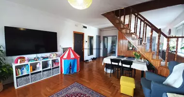 5 room apartment in Hungary