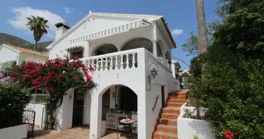 Villa 4 bedrooms in Benalmadena, Spain