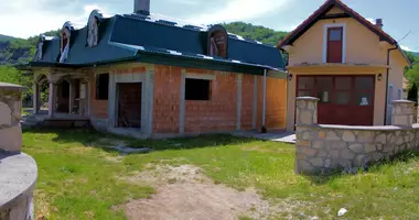 Дом в Цетинье, Черногория