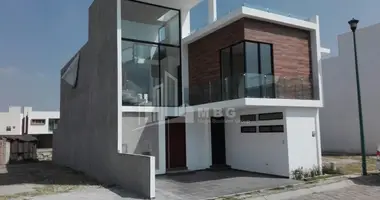 Villa 5 bedrooms in Tbilisi, Georgia