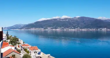 Villa 4 bedrooms with By the sea in Krasici, Montenegro