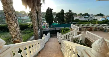 4 bedroom house in Torrevieja, Spain