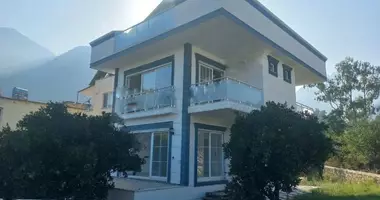 Villa 5 rooms with parking, with Mountain view in Alanya, Turkey