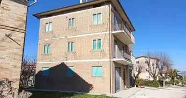 House 15 rooms in Terni, Italy