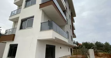 Apartamento 3 habitaciones con ascensor, con la piscina en Karakocali, Turquía