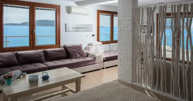 Apartamento 2 habitaciones en Rafailovici, Montenegro