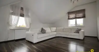 Appartement 4 chambres dans Ratamka, Bélarus