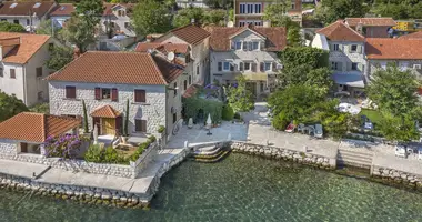 Villa 5 habitaciones en Donji Orahovac, Montenegro