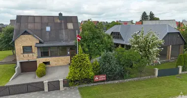 6 room house in Grobina, Latvia