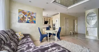 Wohnung 3 zimmer in Minsk, Belarus