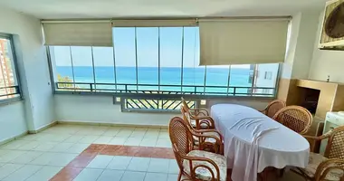 Appartement 4 chambres dans Mezitli, Turquie
