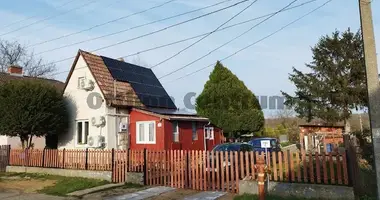2 room house in Kozarmisleny, Hungary
