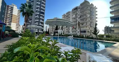 Wohnung 2 Zimmer mit Parkplatz, mit Schwimmbad, mit Sicherheitsüberwachungssystem in Erdemli, Türkei