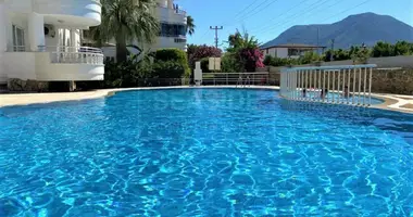 Penthouse 5 rooms with parking, with Swimming pool, with Basketball court in Alanya, Turkey