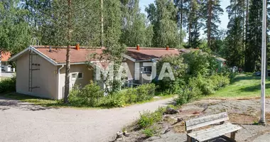 Mieszkanie 3 pokoi w Maentsaelae, Finlandia