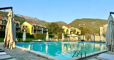 2 bedroom house in Lastva Grbaljska, Montenegro
