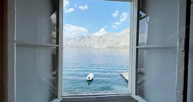 Villa  mit Meerblick in Kotor, Montenegro