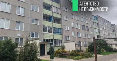 Apartamento 3 habitaciones en Krasnasyelski, Bielorrusia