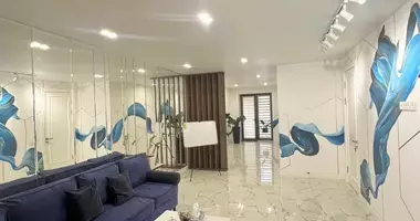 Офис 2 комнаты со стеклопакетами, с мебелью, с кондиционером в Ташкент, Узбекистан