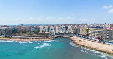 Mieszkanie 3 pokoi w Torrevieja, Hiszpania