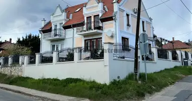 Mieszkanie 4 pokoi w Szentendre, Węgry