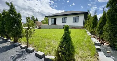 Haus in Ozyaritska Slabadski rural council, Belarus