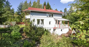 Casa 7 habitaciones en Helsinki sub-region, Finlandia