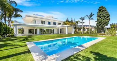 Villa 6 bedrooms in Marbella, Spain