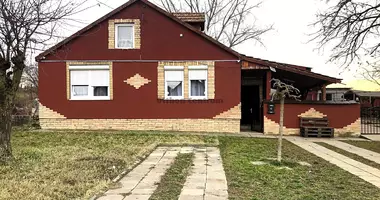 4 room house in Suekoesd, Hungary