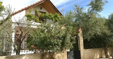 Cottage 4 bedrooms in Loutraki-Perachora-Agioi Theodoroi Municipality, Greece
