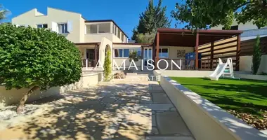 4 bedroom house in Tala, Cyprus