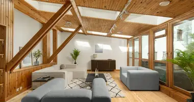 Casa 7 habitaciones en Varsovia, Polonia