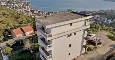Villa 15 chambres avec Au bord de la mer dans Igalo, Monténégro
