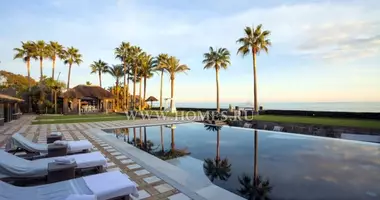 Villa  con Amueblado, con Aire acondicionado, con Vistas al mar en Marbella, España