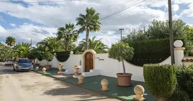 5 bedroom house in Area metropolitana de Madrid y Corredor del Henares, Spain