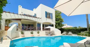 3 bedroom house in Chloraka, Cyprus