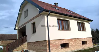 3 room house in Kondorfa, Hungary